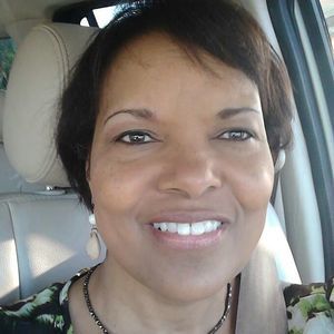 Meet your Posher, Roslyn